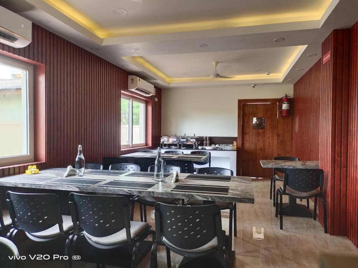 The Northern Lights Hotel Port Blair Exterior foto
